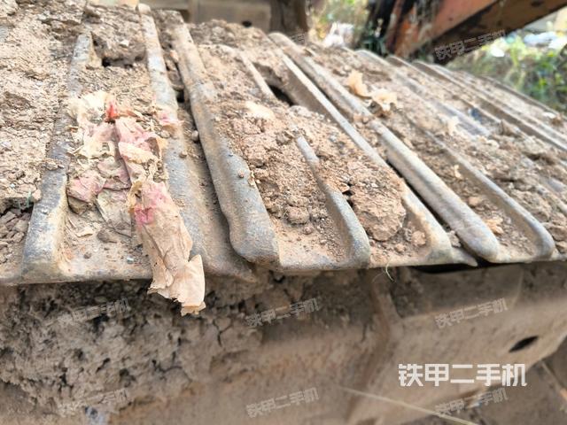 右驅(qū)動(dòng)輪（行走機(jī)構(gòu)）