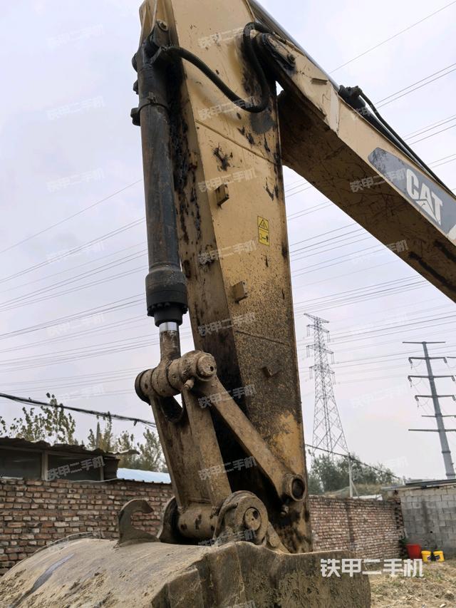 小臂整體左后（工作和回轉(zhuǎn)裝置）