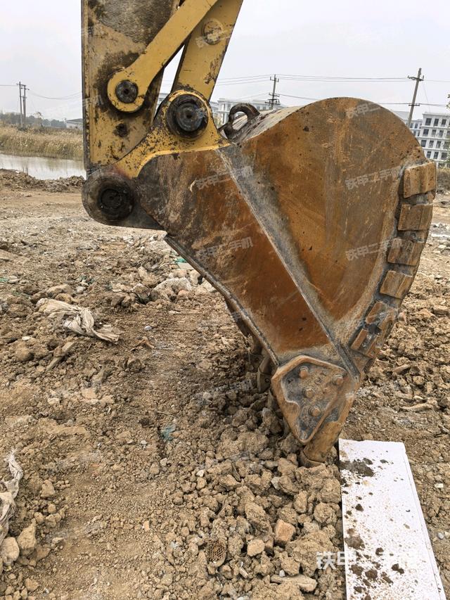 鏟斗45度（工作和回轉(zhuǎn)裝置）