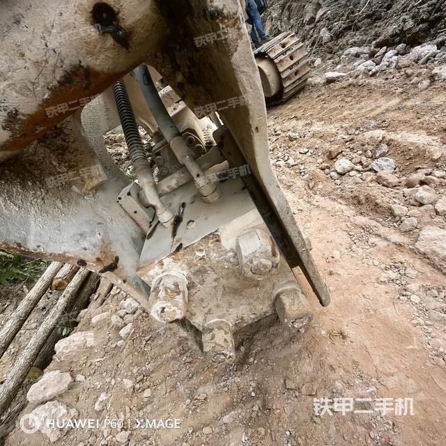 鏟斗右后整體（工作和回轉(zhuǎn)裝置）