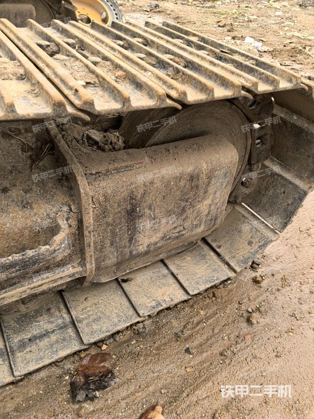 左導(dǎo)向輪（行走機(jī)構(gòu)）