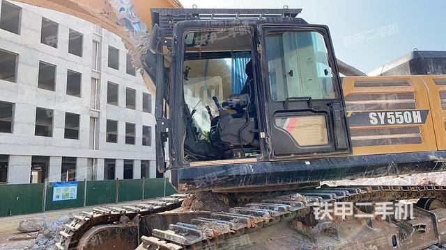 駕駛室整體（整機(jī)外觀）