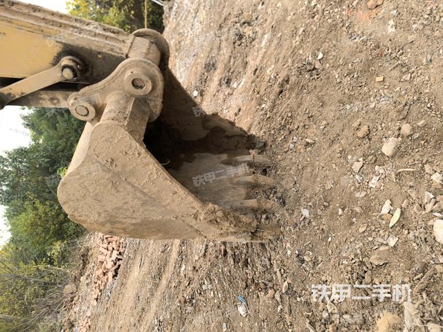 鏟斗45度(工作和回轉裝置) 鏟斗45度(工作和回轉裝置)