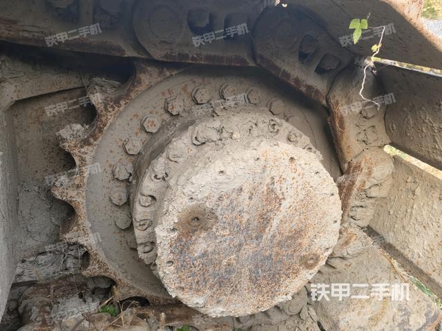 左驅(qū)動(dòng)輪(行走機(jī)構(gòu)) 左驅(qū)動(dòng)輪(行走機(jī)構(gòu))