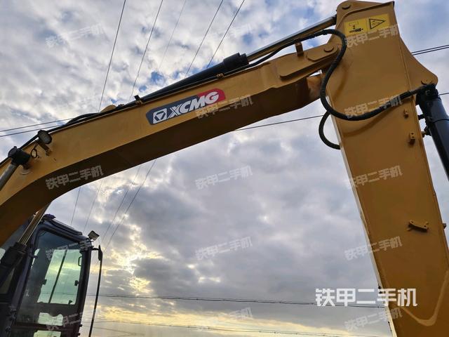 大臂整體?右側(cè)（工作和回轉(zhuǎn)裝置）