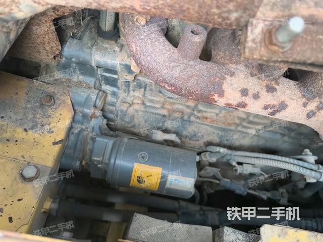 駕駛室頂部俯視（上車部件）