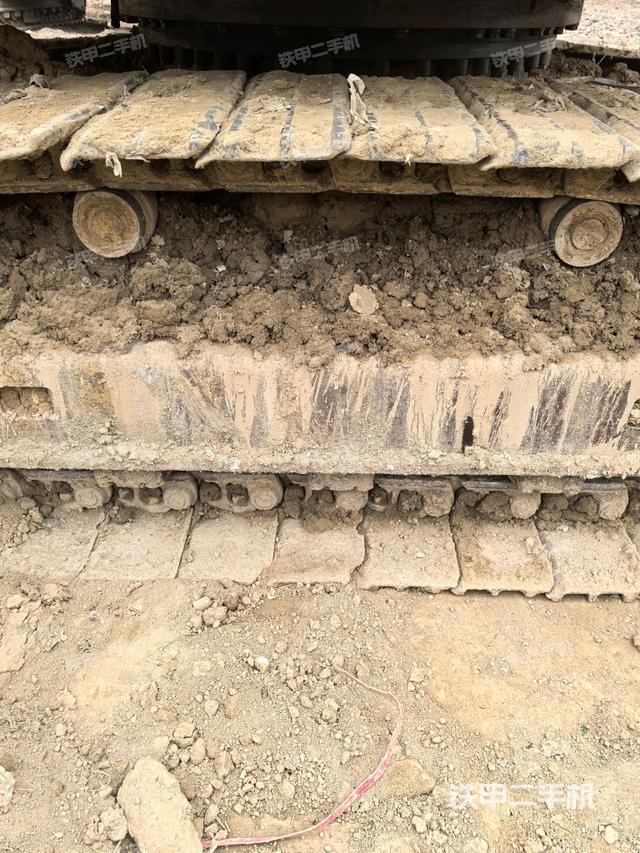 右驅(qū)動(dòng)輪（行走機(jī)構(gòu)）