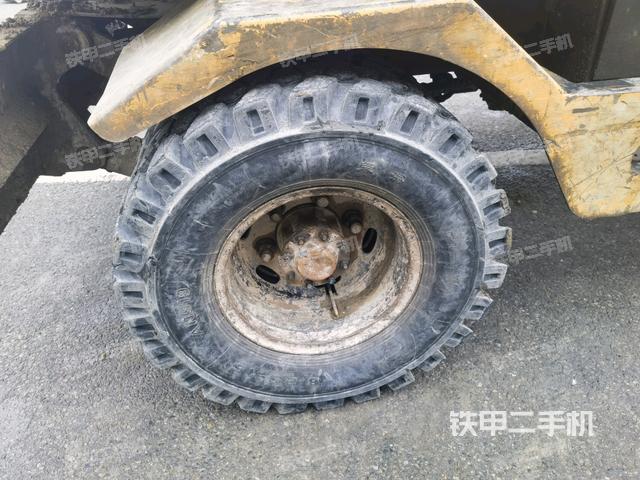 右驅(qū)動輪(行走機(jī)構(gòu)) 右驅(qū)動輪(行走機(jī)構(gòu))