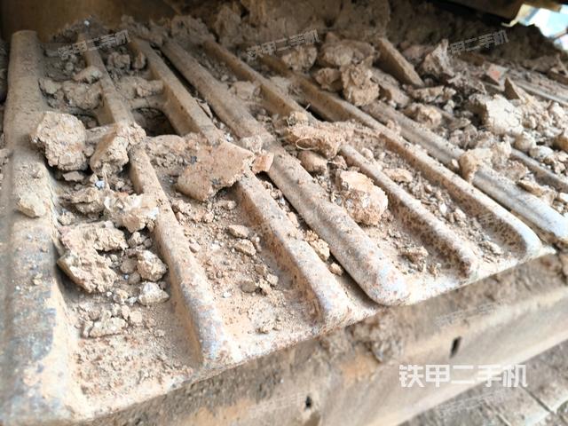 右側(cè)履帶整體（行走機(jī)構(gòu)）