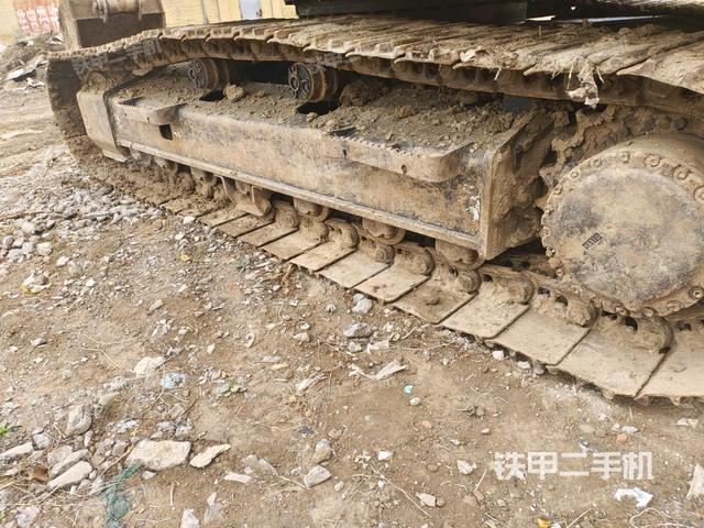 左側(cè)履帶整體?（行走機(jī)構(gòu)）