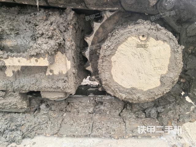 右驅(qū)動(dòng)輪（行走機(jī)構(gòu)）