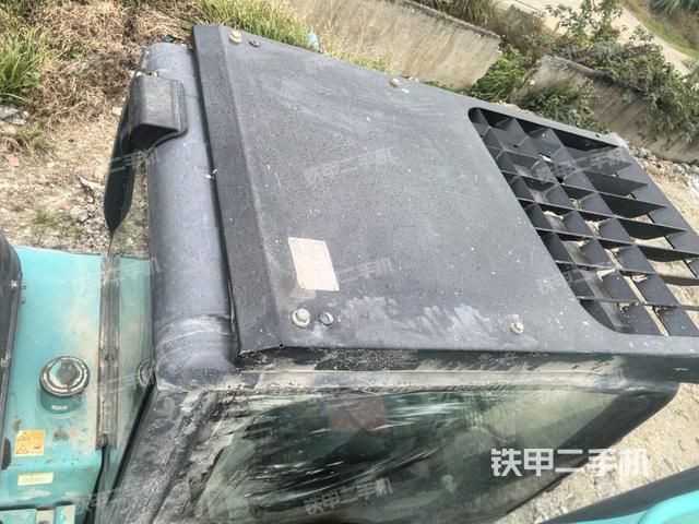 駕駛室頂部俯視(上車部件) 駕駛室頂部俯視(上車部件)