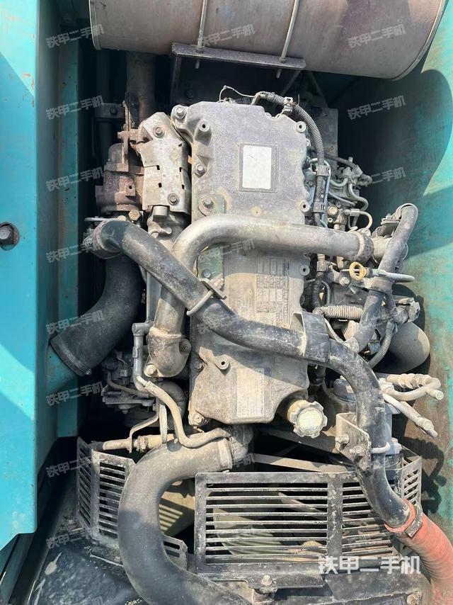 發(fā)動(dòng)機(jī)室(上車部件) 發(fā)動(dòng)機(jī)室(上車部件)