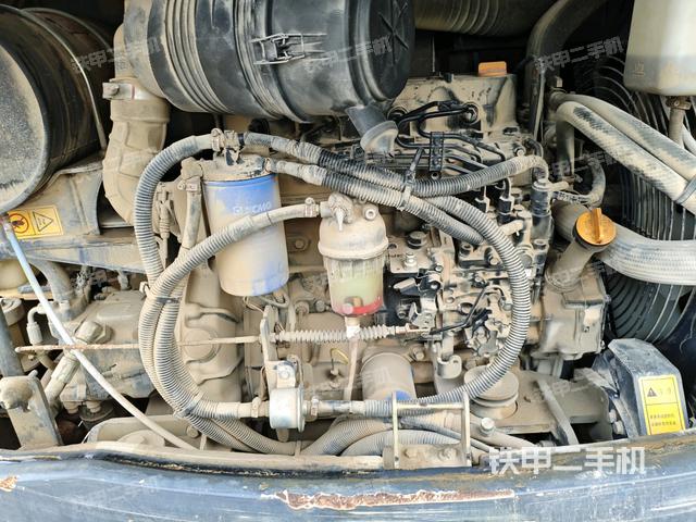 發(fā)動機(jī)整體俯視（整機(jī)外觀）