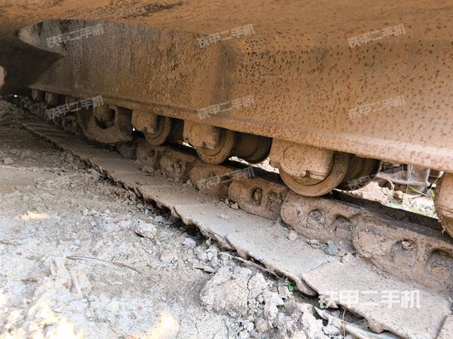 左導(dǎo)向輪（行走機(jī)構(gòu)）