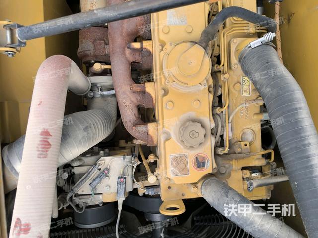 氣門室蓋螺絲特寫（上車部件）