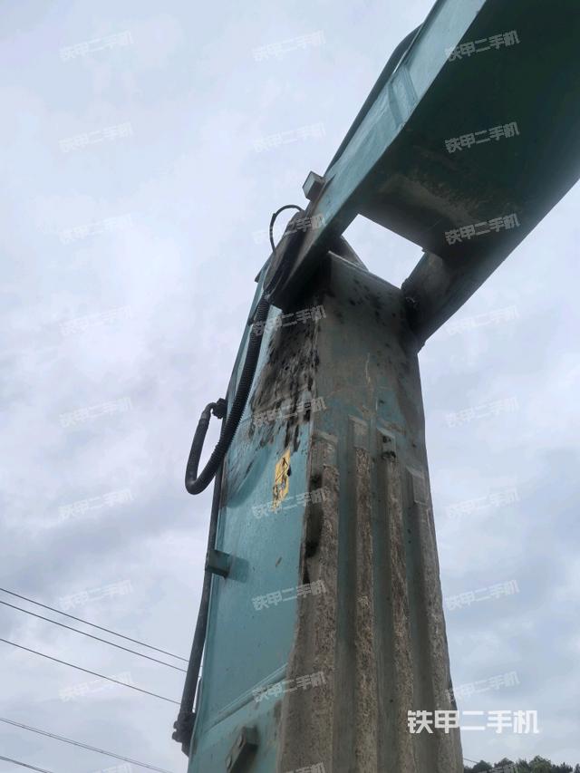 小臂整體左后(工作和回轉裝置) 小臂整體左后(工作和回轉裝置)