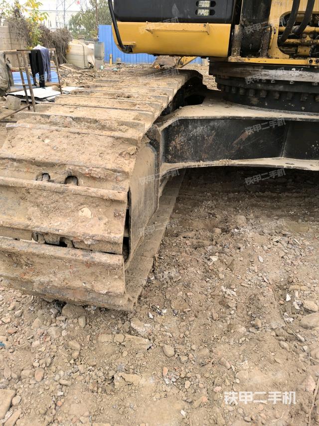 左側(cè)行走馬達(dá)蓋板（行走機(jī)構(gòu)）