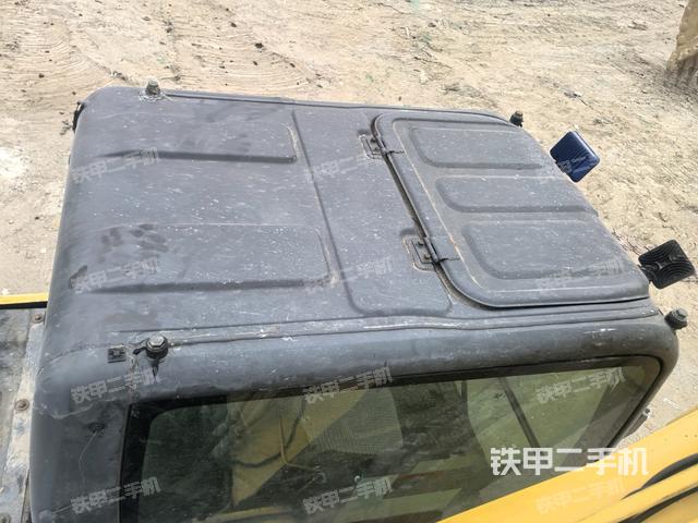 駕駛室頂部俯視（上車部件）