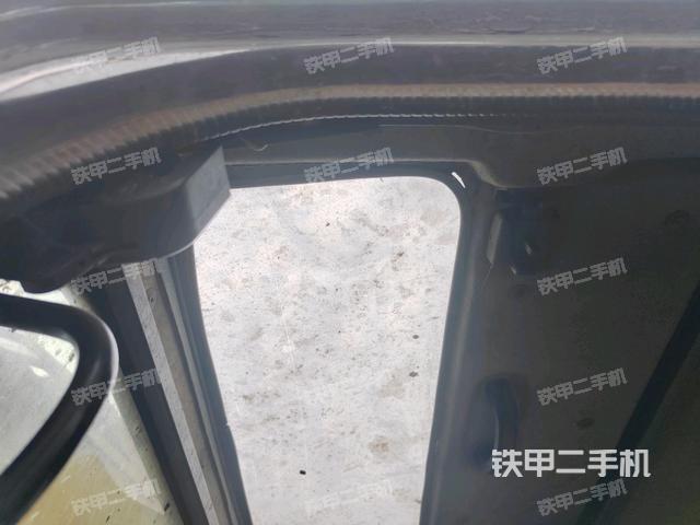 右側(cè)玻璃角標(biāo)（駕駛室部分）