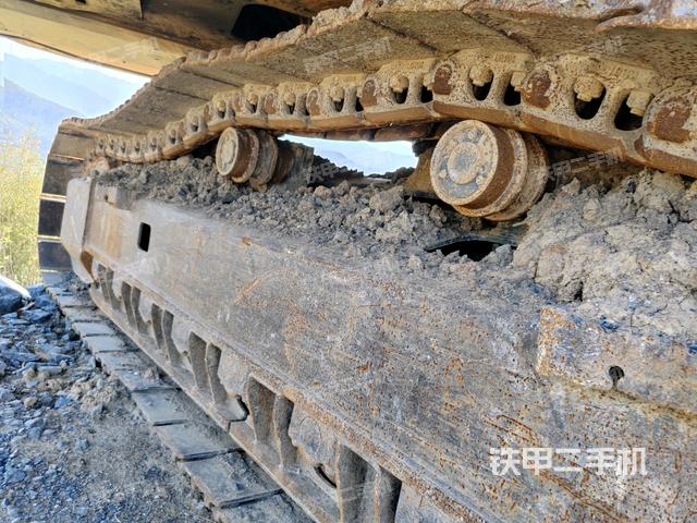 右驅(qū)動(dòng)輪（行走機(jī)構(gòu)）