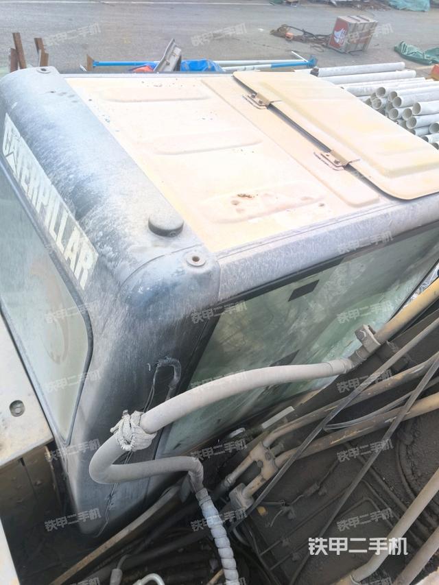 駕駛室頂部（整機(jī)外觀）