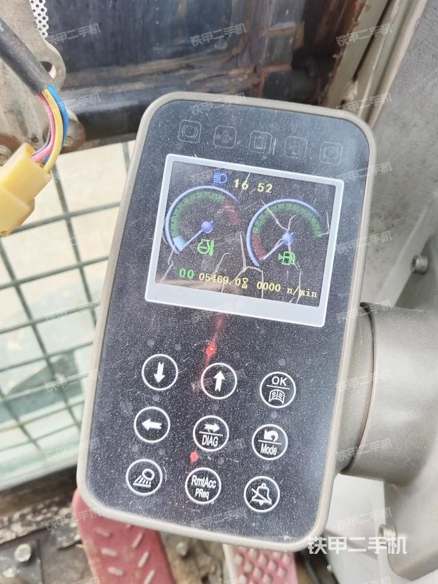 后窗玻璃角標(biāo)（駕駛室部分）