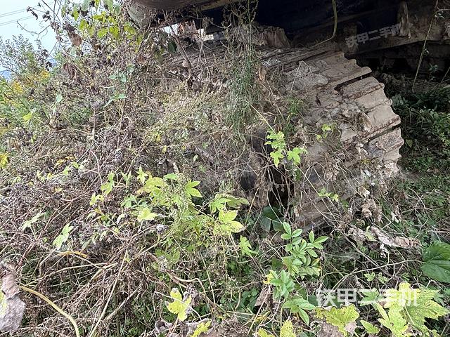 單側(cè)履帶整體（整機(jī)外觀）