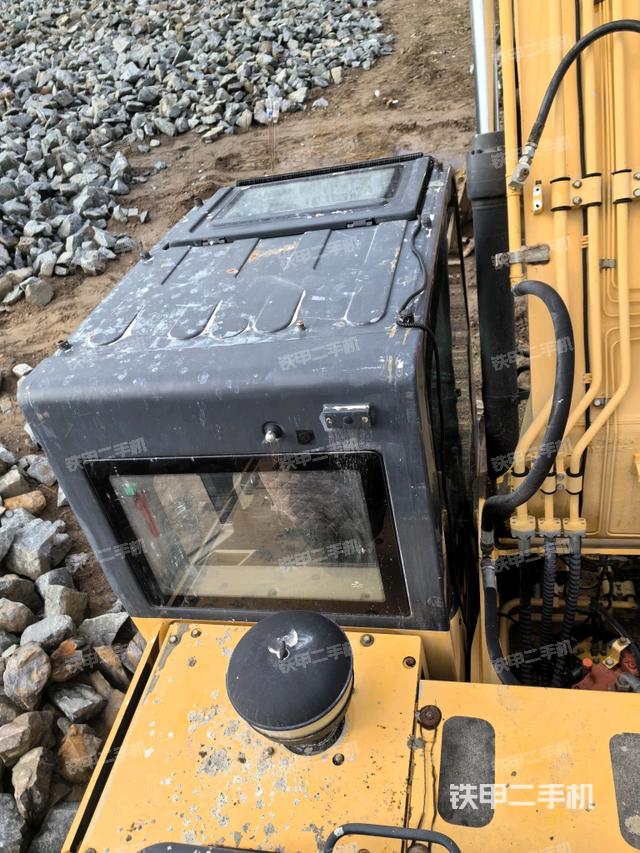 駕駛室頂部（整機(jī)外觀）