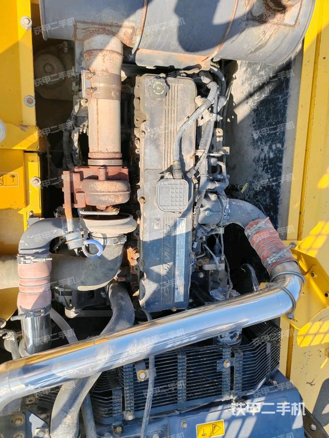 氣門室蓋螺絲特寫（上車部件）