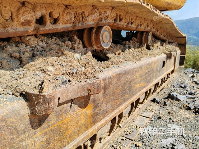 左側(cè)行走馬達(dá)蓋板（行走機(jī)構(gòu)）