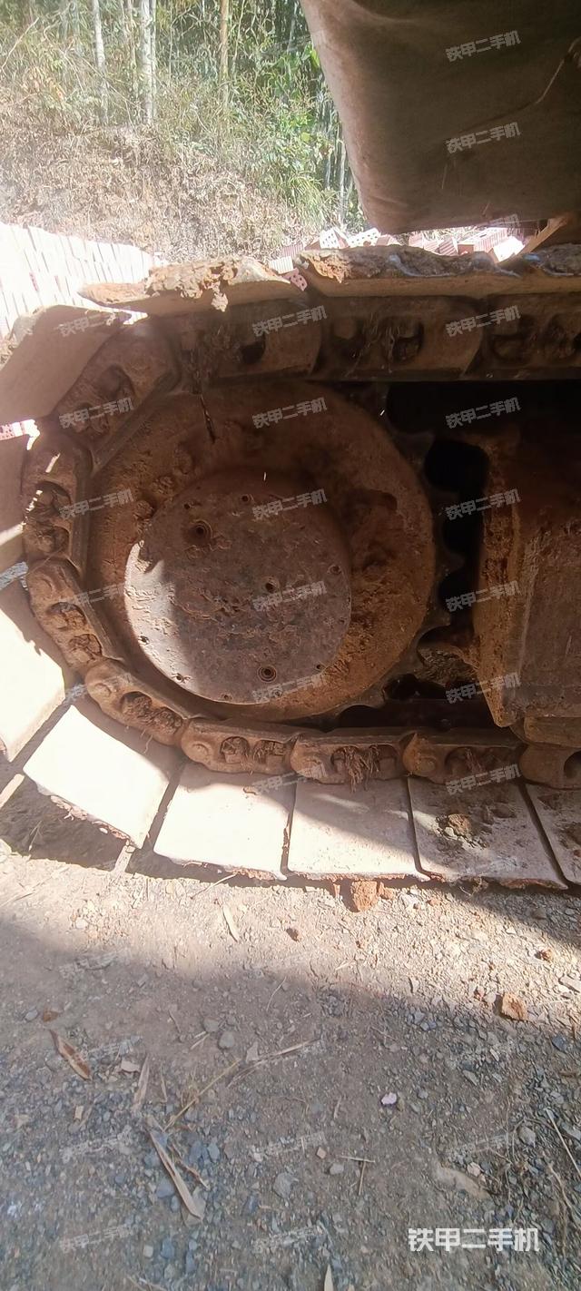 左側(cè)履帶整體?（行走機(jī)構(gòu)）