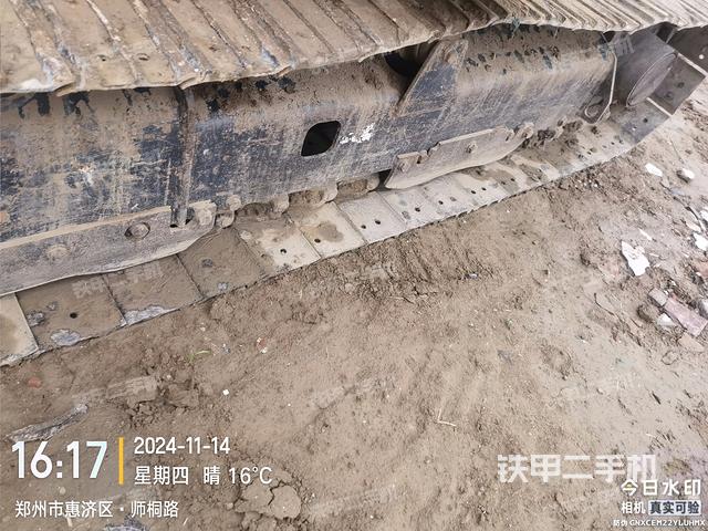 單側(cè)履帶整體（整機(jī)外觀）