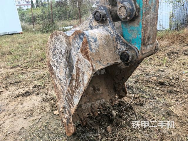 鏟斗45度(工作和回轉(zhuǎn)裝置) 鏟斗45度(工作和回轉(zhuǎn)裝置)