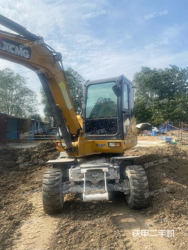 單側(cè)履帶整體（整機(jī)外觀）