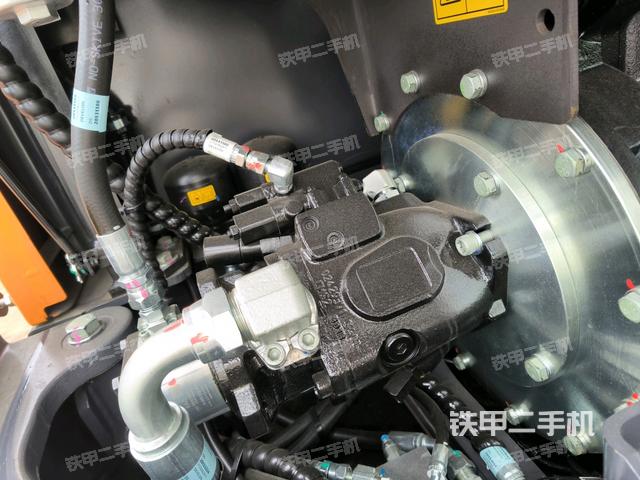 液壓泵室（大件艙室）