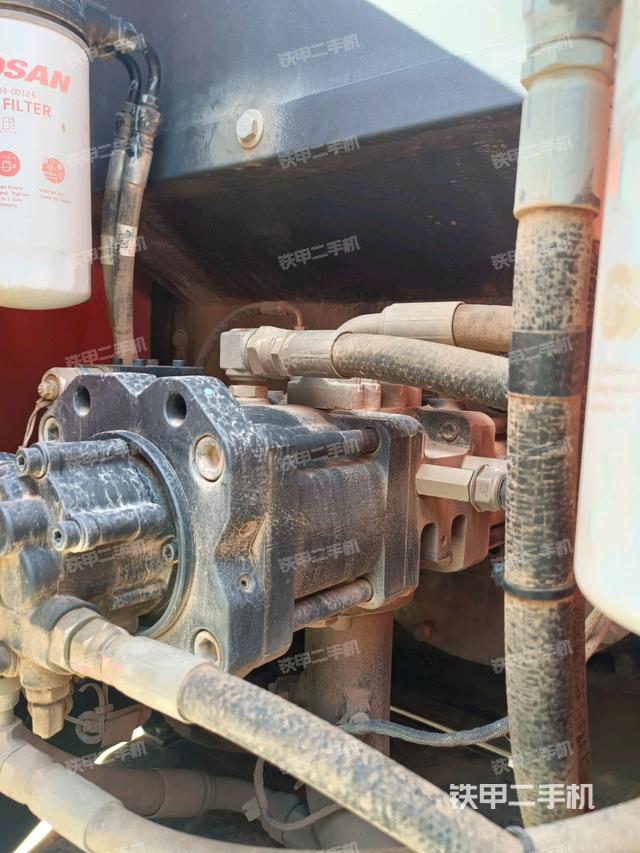 電瓶（大件艙室）