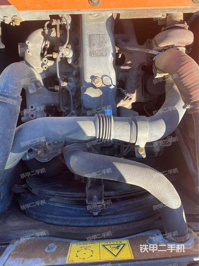 發(fā)動機整體俯視(整機外觀) 發(fā)動機整體俯視(整機外觀)