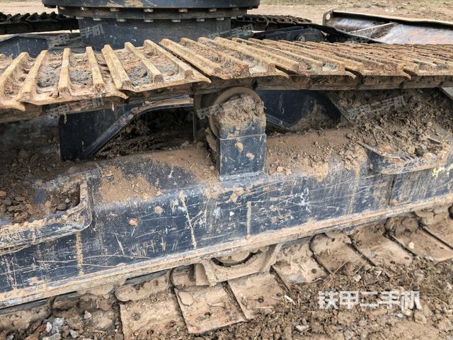 左側(cè)行走馬達(dá)蓋板(行走機(jī)構(gòu)) 左側(cè)行走馬達(dá)蓋板(行走機(jī)構(gòu))