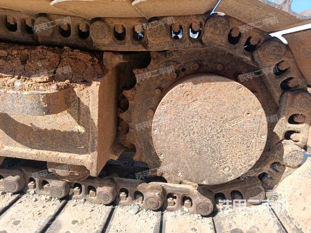 右驅(qū)動(dòng)輪（行走機(jī)構(gòu)）