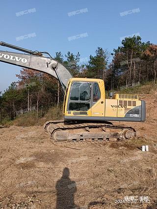 沃爾沃EC210B挖掘機(jī)