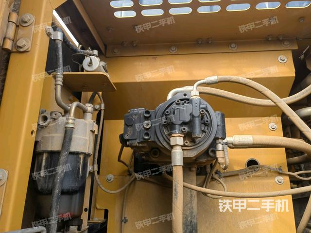 液壓泵室(大件艙室) 液壓泵室(大件艙室)