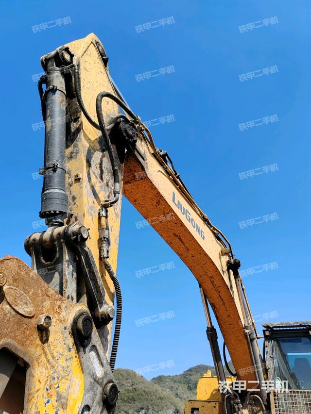 大臂整體?右側(cè)（工作和回轉(zhuǎn)裝置）