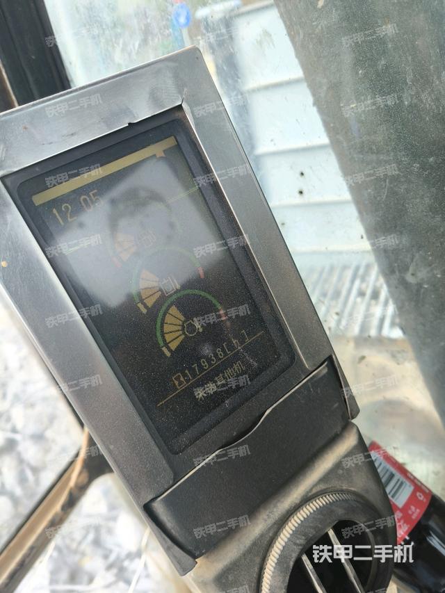 駕駛室整體（整機(jī)外觀）