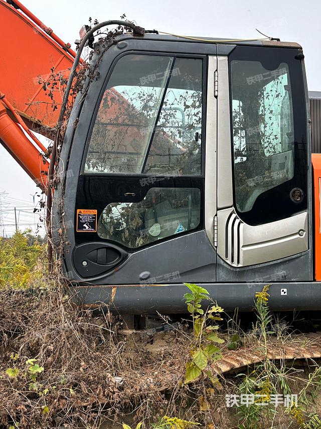 駕駛室整體（整機(jī)外觀）