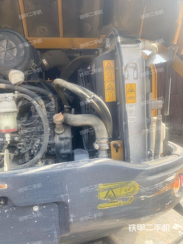 駕駛室整體（整機(jī)外觀）