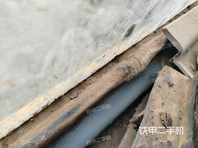 駕駛室左后45度（駕駛室部分）