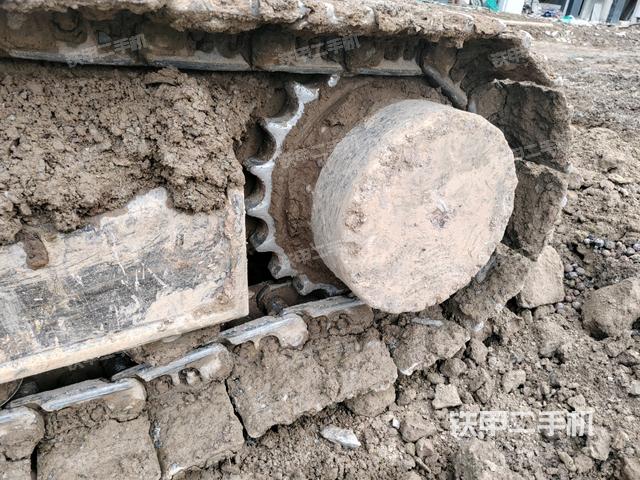 右驅(qū)動(dòng)輪（行走機(jī)構(gòu)）