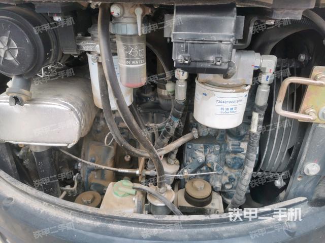 發(fā)動(dòng)機(jī)室(上車部件) 發(fā)動(dòng)機(jī)室(上車部件)