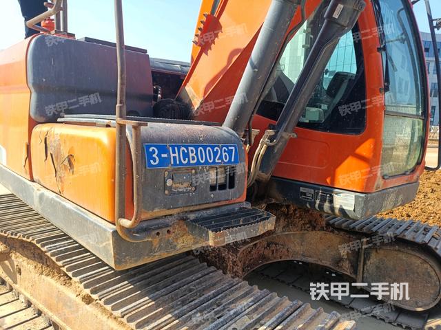 大臂根部?斜視（工作和回轉(zhuǎn)裝置）